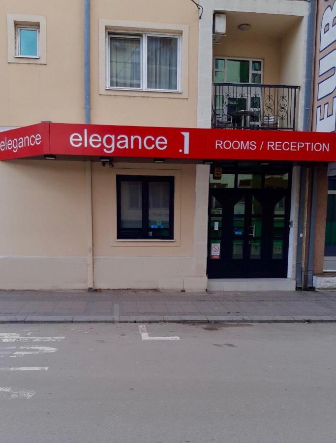 Accommodation Elegance Ni Kültér fotó