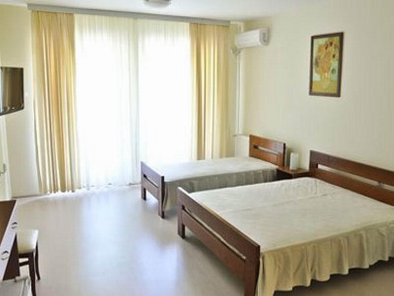 Accommodation Elegance Ni Kültér fotó