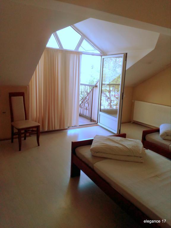 Accommodation Elegance Ni Kültér fotó