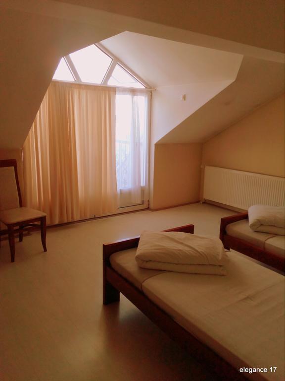 Accommodation Elegance Ni Kültér fotó