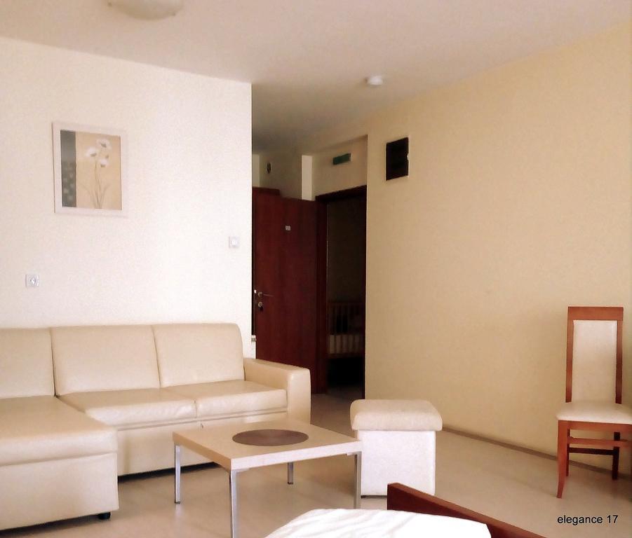 Accommodation Elegance Ni Kültér fotó