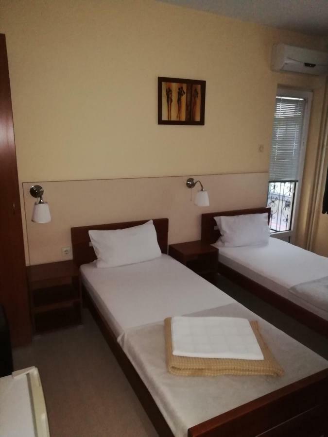Accommodation Elegance Ni Kültér fotó