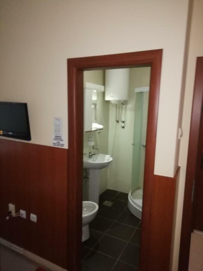 Accommodation Elegance Ni Kültér fotó